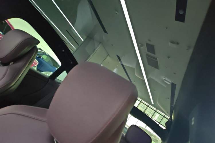 Used Xiaomi Auto SU7 2024 Four-Wheel Drive Ultra-Long Range Advanced Intelligent Driving Max Edition Headliner