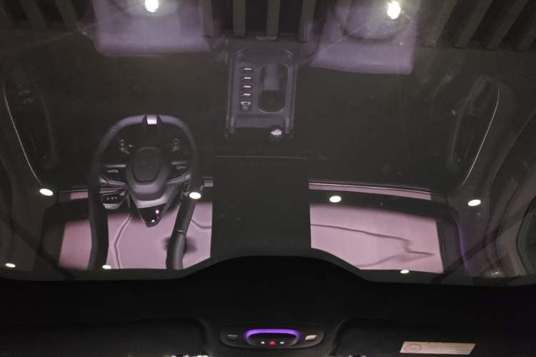 Used Xiaomi Auto SU7 2024 Four-Wheel Drive Ultra-Long Range Advanced Intelligent Driving Max Edition Headliner