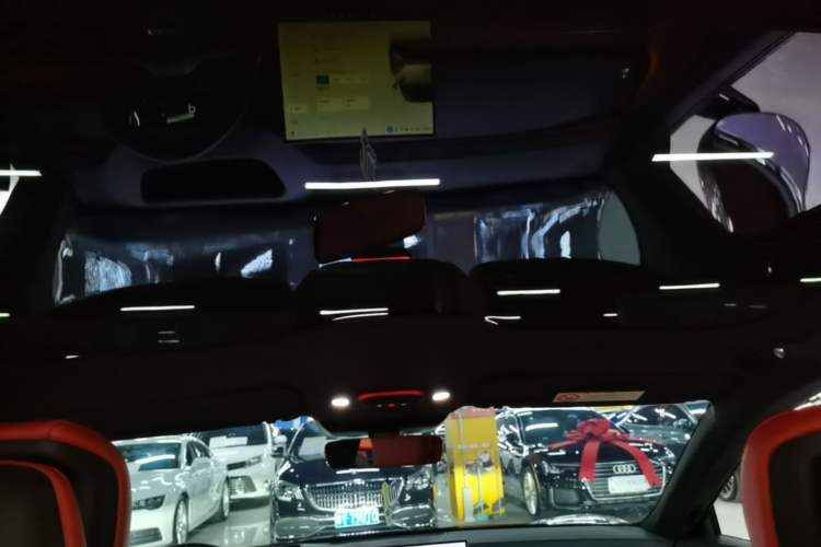 Used Xiaomi Auto SU7 2024 Four-Wheel Drive Ultra-Long Range Advanced Intelligent Driving Max Edition Headliner