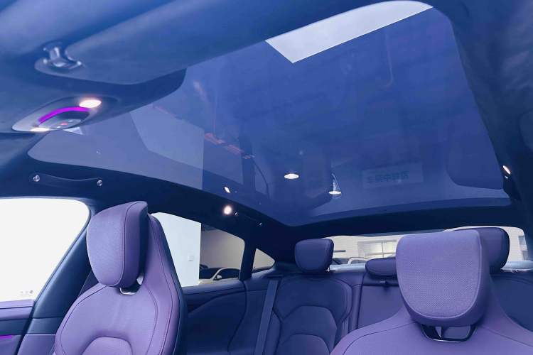 Used Xiaomi Auto SU7 2024 Four-Wheel Drive Ultra-Long Range Advanced Intelligent Driving Max Edition Headliner
