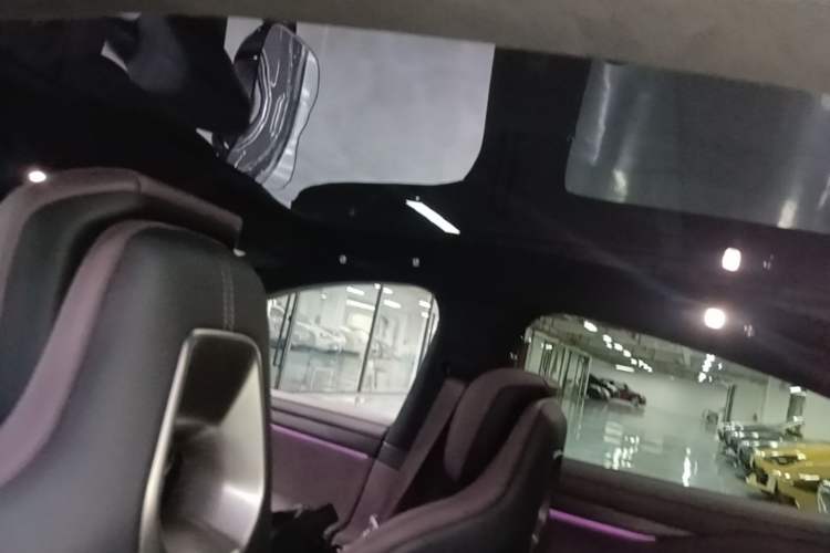 Used Xiaomi Auto SU7 2024 Four-Wheel Drive Ultra-Long Range Advanced Intelligent Driving Max Edition Headliner