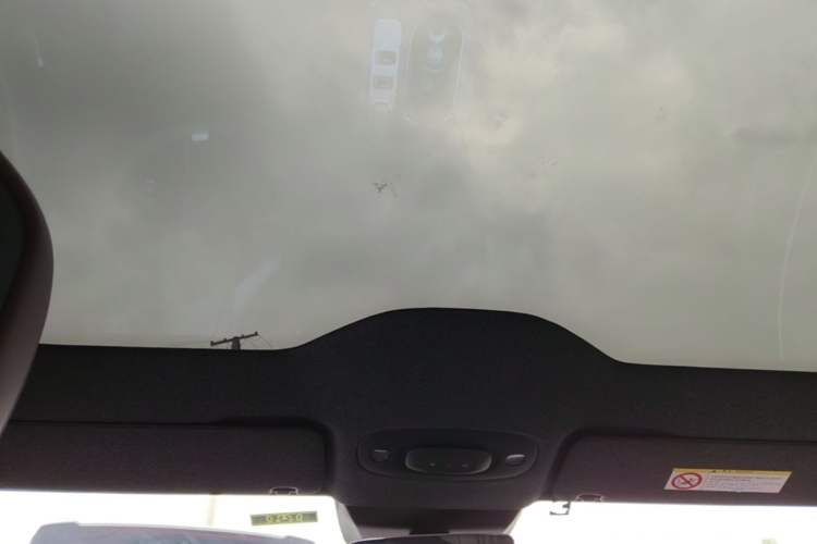 Used Xiaomi Auto SU7 2024 Rear-Drive Long-Range Intelligent Driving Version Headliner