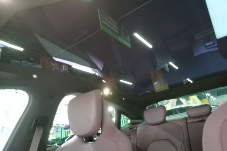 Used Xiaomi Auto SU7 2024 Four-Wheel Drive Ultra-Long Range Advanced Intelligent Driving Max Edition Headliner
