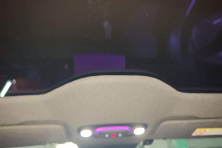 Used Xiaomi Auto SU7 2024 Rear-Drive Ultra-Long Range Advanced Pro-Level Intelligent Driving Version Headliner