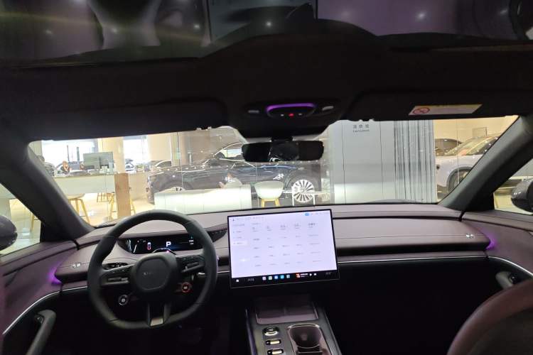 Used Xiaomi Auto SU7 2024 Rear-Drive Ultra-Long Range Advanced Pro-Level Intelligent Driving Version Headliner