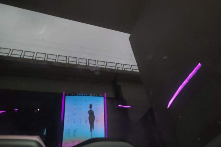 Used Xiaomi Auto SU7 2024 Rear-Drive Ultra-Long Range Advanced Pro-Level Intelligent Driving Version Headliner