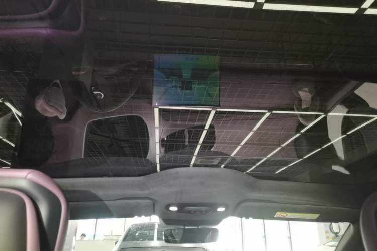 Used Xiaomi Auto SU7 2024 Four-Wheel Drive Ultra-Long Range Advanced Intelligent Driving Max Edition Headliner