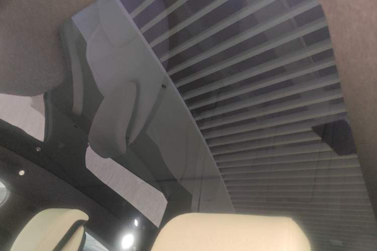 Used Xiaomi Auto SU7 2024 Rear-Drive Ultra-Long Range Advanced Pro-Level Intelligent Driving Version Headliner