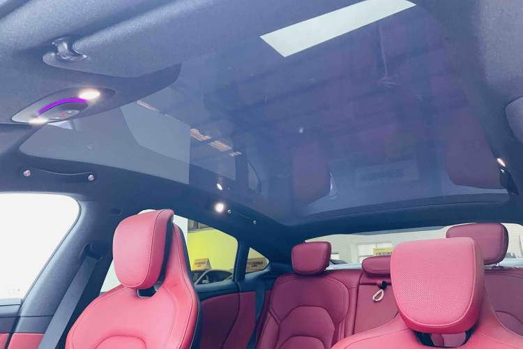 Used Xiaomi Auto SU7 2024 Rear-Drive Long-Range Intelligent Driving Version Headliner