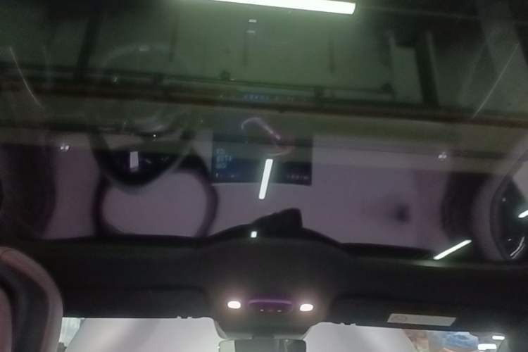 Used Xiaomi Auto SU7 2024 Rear-Drive Long-Range Intelligent Driving Version Headliner