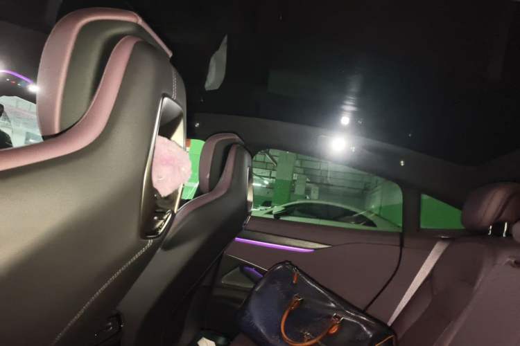 Used Xiaomi Auto SU7 2024 Four-Wheel Drive Ultra-Long Range Advanced Intelligent Driving Max Edition Headliner