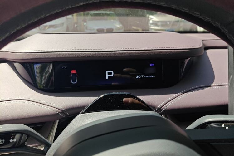 Used Xiaomi Auto SU7 2024 Four-Wheel Drive Ultra-Long Range Advanced Intelligent Driving Max Edition Instrument Cluster