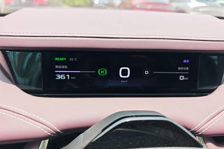 Used Xiaomi Auto SU7 2024 Four-Wheel Drive Ultra-Long Range Advanced Intelligent Driving Max Edition Instrument Cluster