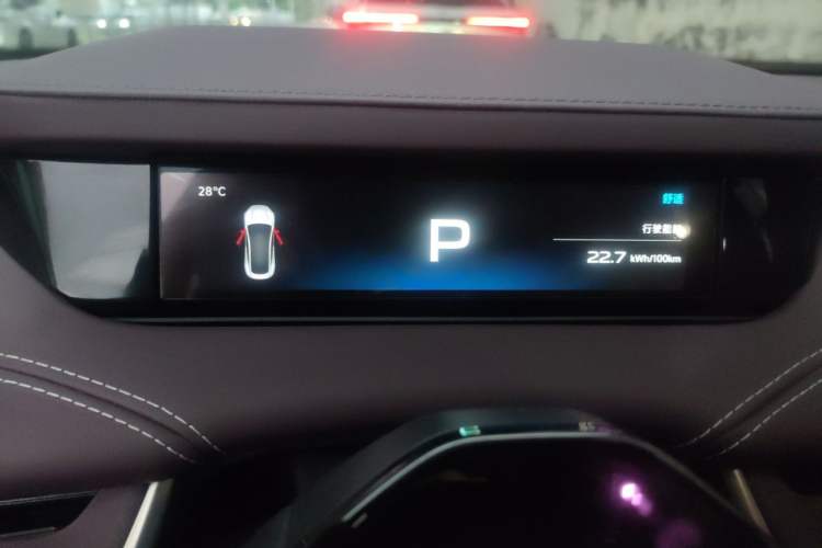 Used Xiaomi Auto SU7 2024 Rear-Drive Ultra-Long Range Advanced Pro-Level Intelligent Driving Version Instrument Cluster