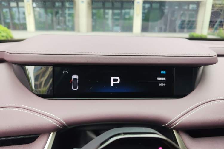 Used Xiaomi Auto SU7 2024 Four-Wheel Drive Ultra-Long Range Advanced Intelligent Driving Max Edition Instrument Cluster