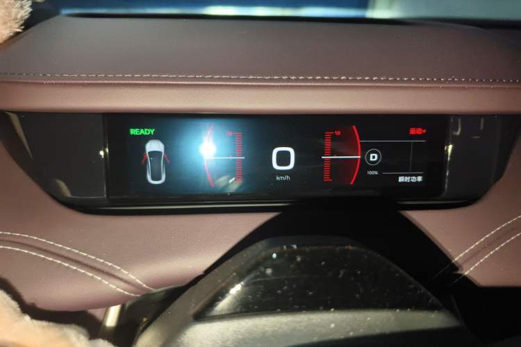 Used Xiaomi Auto SU7 2024 Four-Wheel Drive Ultra-Long Range Advanced Intelligent Driving Max Edition Instrument Cluster