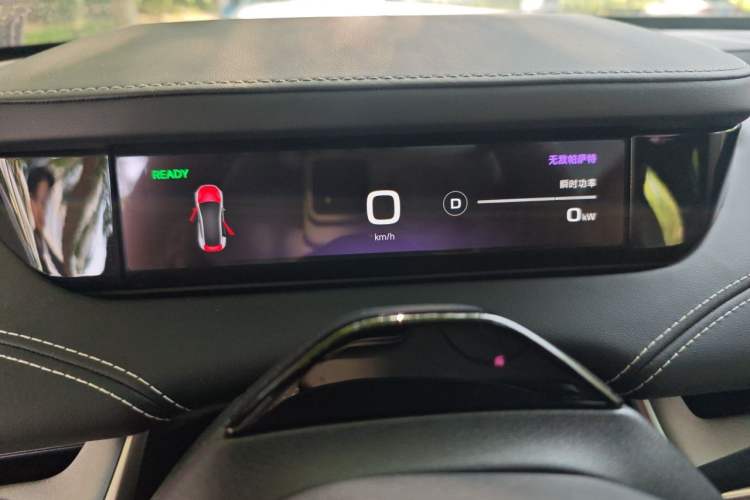 Used Xiaomi Auto SU7 2024 Rear-Drive Long-Range Intelligent Driving Version Instrument Cluster