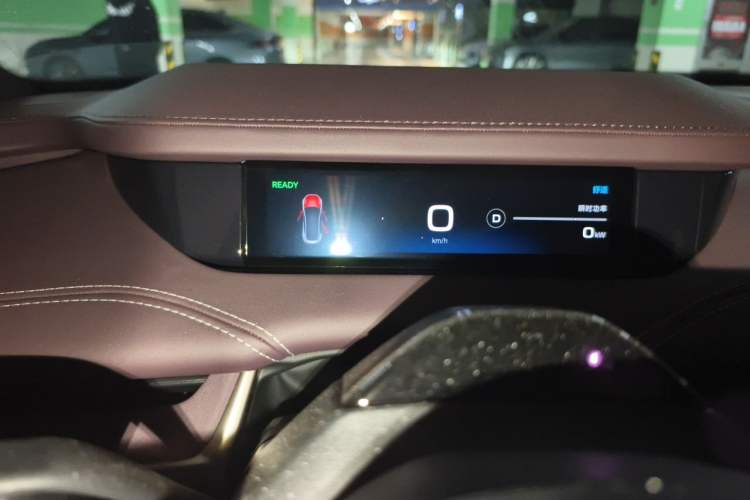 Used Xiaomi Auto SU7 2024 Four-Wheel Drive Ultra-Long Range Advanced Intelligent Driving Max Edition Instrument Cluster