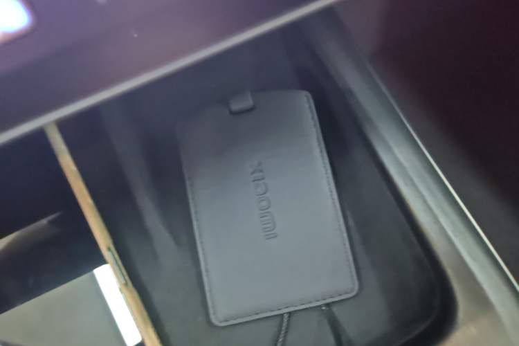 Used Xiaomi Auto SU7 2024 Four-Wheel Drive Ultra-Long Range Advanced Intelligent Driving Max Edition Interior 1