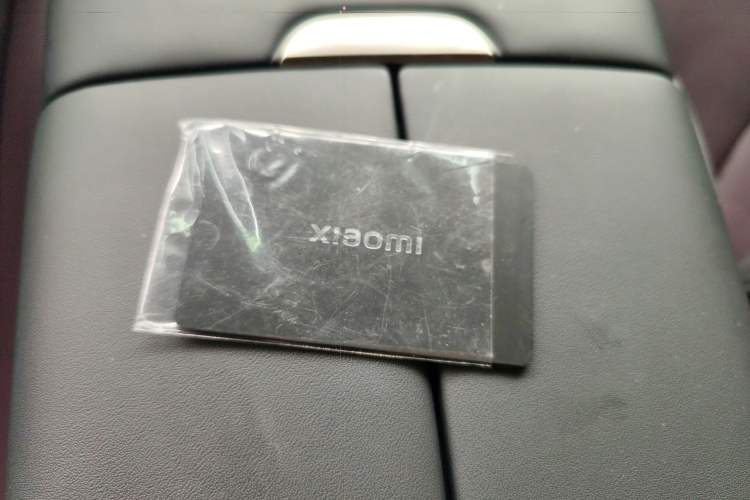 Used Xiaomi Auto SU7 2024 Rear-Drive Ultra-Long Range Advanced Pro-Level Intelligent Driving Version Interior 1