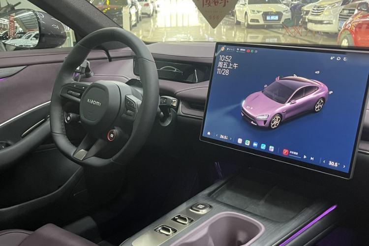 Used Xiaomi Auto SU7 2024 Rear-Drive Long-Range Intelligent Driving Version Interior 1