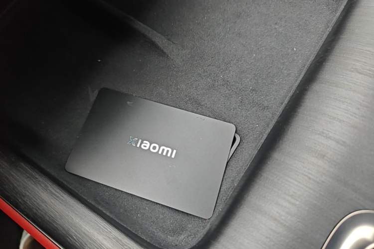 Used Xiaomi Auto SU7 2024 Rear-Drive Ultra-Long Range Advanced Pro-Level Intelligent Driving Version Interior 1
