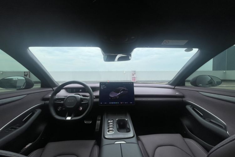 Used Xiaomi Auto SU7 2024 Four-Wheel Drive Ultra-Long Range Advanced Intelligent Driving Max Edition Interior 1