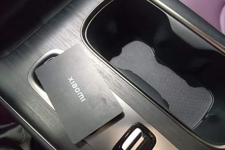 Used Xiaomi Auto SU7 2024 Rear-Drive Long-Range Intelligent Driving Version Interior 1
