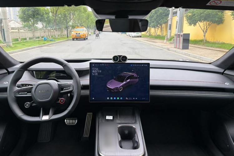 Used Xiaomi Auto SU7 2024 Four-Wheel Drive Ultra-Long Range Advanced Intelligent Driving Max Edition Interior 2