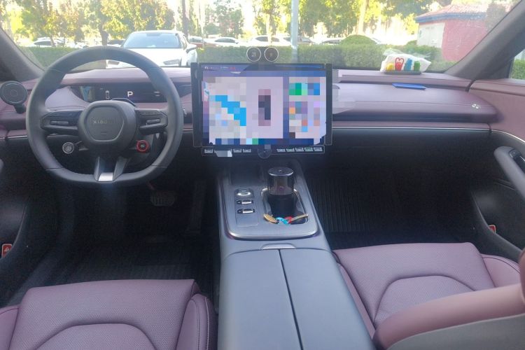 Used Xiaomi Auto SU7 2024 Rear-Drive Ultra-Long Range Advanced Pro-Level Intelligent Driving Version Interior 2