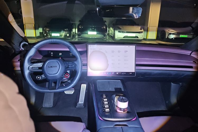 Used Xiaomi Auto SU7 2024 Four-Wheel Drive Ultra-Long Range Advanced Intelligent Driving Max Edition Interior 2