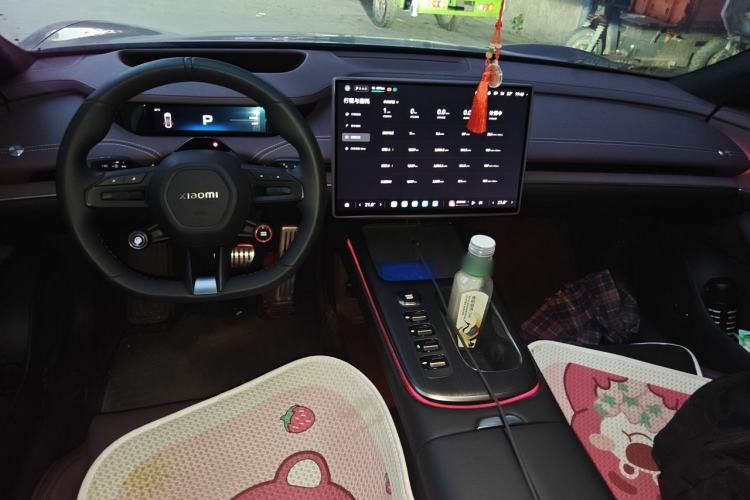 Used Xiaomi Auto SU7 2024 Four-Wheel Drive Ultra-Long Range Advanced Intelligent Driving Max Edition Interior 2