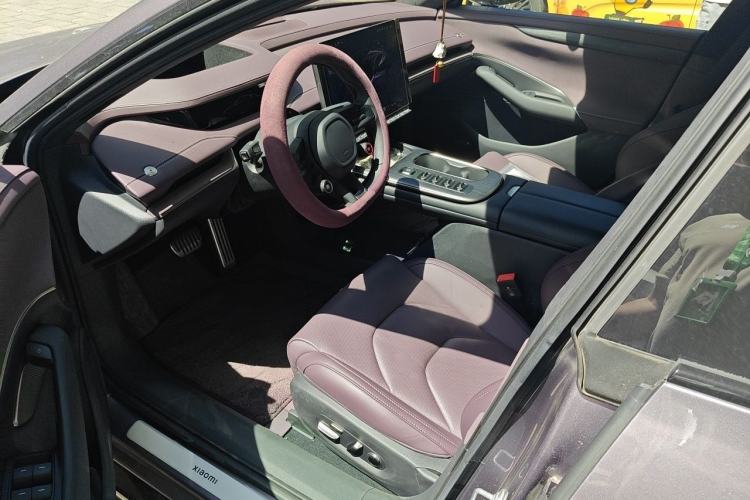 Used Xiaomi Auto SU7 2024 Four-Wheel Drive Ultra-Long Range Advanced Intelligent Driving Max Edition Interior 3