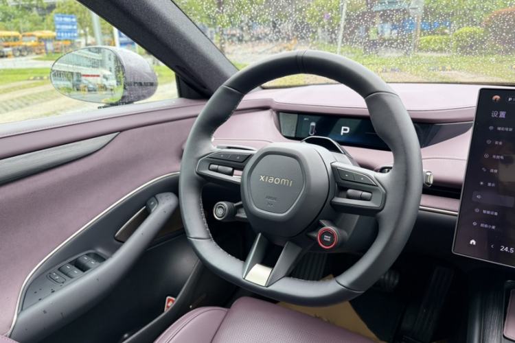 Used Xiaomi Auto SU7 2024 Rear-Drive Long-Range Intelligent Driving Version Interior 3