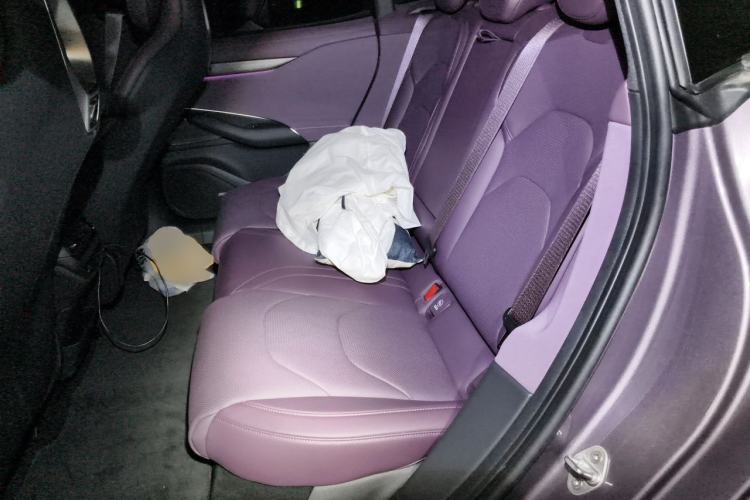 Used Xiaomi Auto SU7 2024 Rear-Drive Ultra-Long Range Advanced Pro-Level Intelligent Driving Version Interior 4
