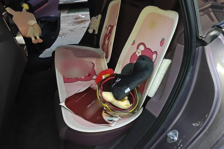Used Xiaomi Auto SU7 2024 Four-Wheel Drive Ultra-Long Range Advanced Intelligent Driving Max Edition Interior 4