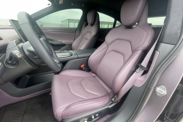 Used Xiaomi Auto SU7 2024 Four-Wheel Drive Ultra-Long Range Advanced Intelligent Driving Max Edition Interior 5