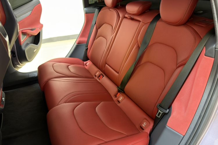 Used Xiaomi Auto SU7 2024 Rear-Drive Ultra-Long Range Advanced Pro-Level Intelligent Driving Version Interior 5