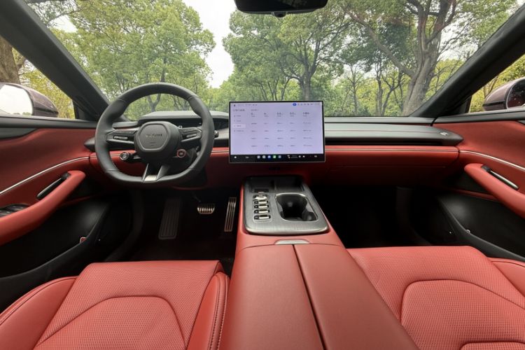 Used Xiaomi Auto SU7 2024 Four-Wheel-Drive Max Founder's Edition Interior 5