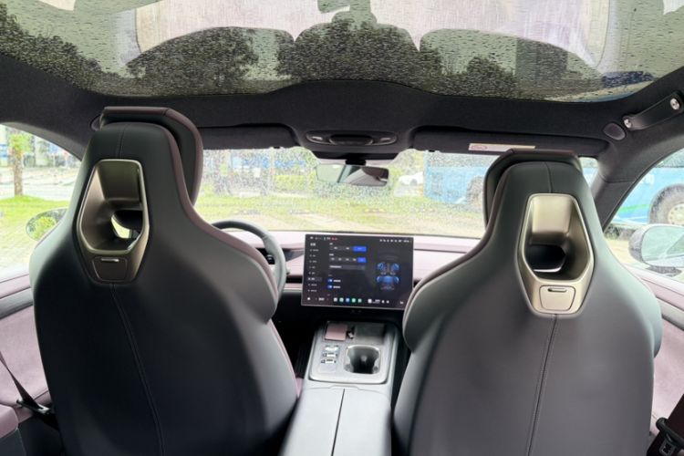 Used Xiaomi Auto SU7 2024 Rear-Drive Long-Range Intelligent Driving Version Interior 6