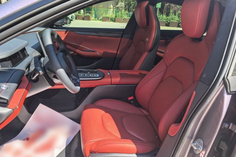 Used Xiaomi Auto SU7 2024 Four-Wheel Drive Ultra-Long Range Advanced Intelligent Driving Max Edition Interior 8
