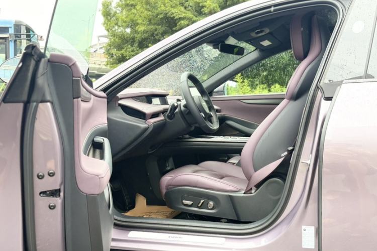 Used Xiaomi Auto SU7 2024 Rear-Drive Long-Range Intelligent Driving Version Interior 9