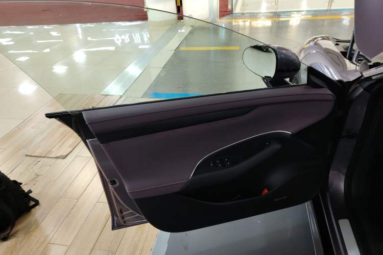 Used Xiaomi Auto SU7 2024 Rear-Drive Long-Range Intelligent Driving Version Left Front Door Interior
