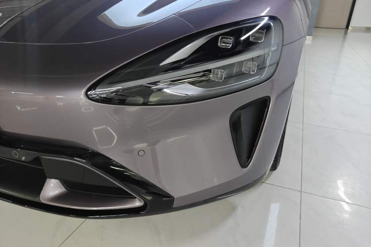 Used Xiaomi Auto SU7 2024 Rear-Drive Long-Range Intelligent Driving Version Left Front Headlight
