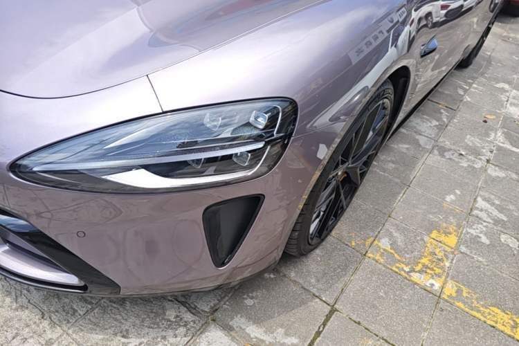 Used Xiaomi Auto SU7 2024 Four-Wheel Drive Ultra-Long Range Advanced Intelligent Driving Max Edition Left Front Headlight