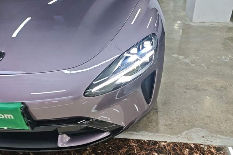 Used Xiaomi Auto SU7 2024 Four-Wheel Drive Ultra-Long Range Advanced Intelligent Driving Max Edition Left Front Headlight
