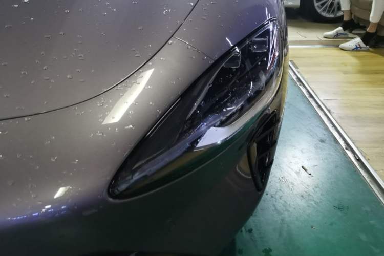 Used Xiaomi Auto SU7 2024 Rear-Drive Long-Range Intelligent Driving Version Left Front Headlight