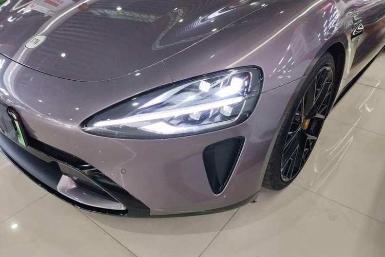 Used Xiaomi Auto SU7 2024 Four-Wheel Drive Ultra-Long Range Advanced Intelligent Driving Max Edition Left Front Headlight