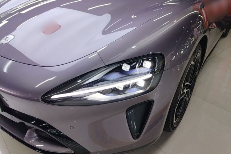 Used Xiaomi Auto SU7 2024 Four-Wheel Drive Ultra-Long Range Advanced Intelligent Driving Max Edition Left Front Headlight