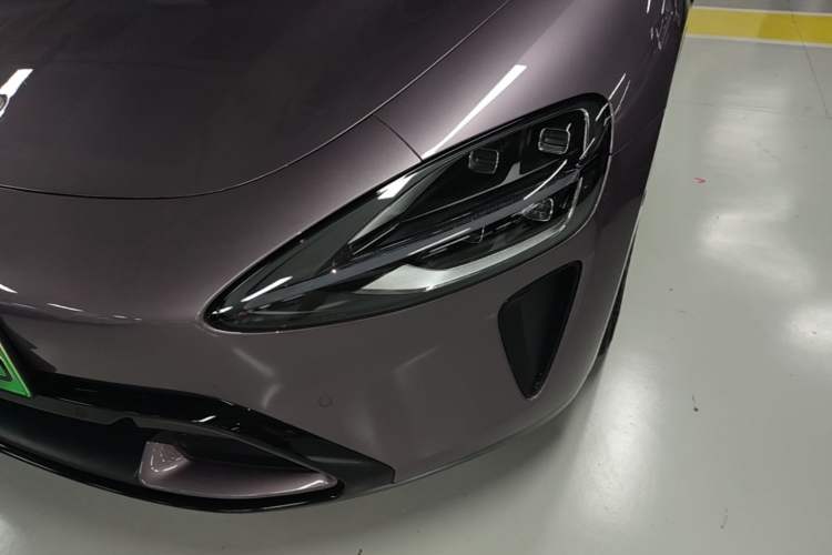 Used Xiaomi Auto SU7 2024 Four-Wheel Drive Ultra-Long Range Advanced Intelligent Driving Max Edition Left Front Headlight